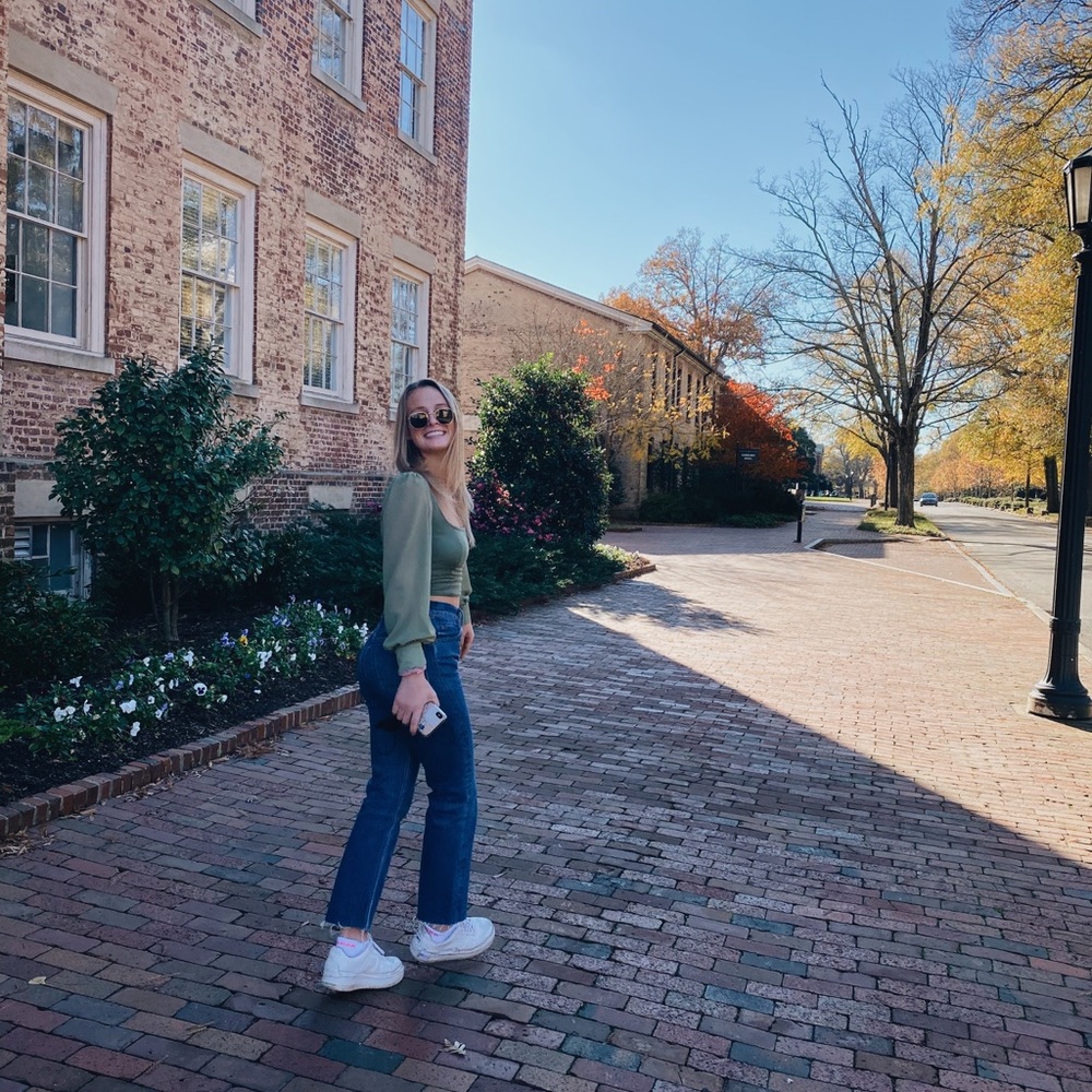 Meet your Posher, Elizabeth